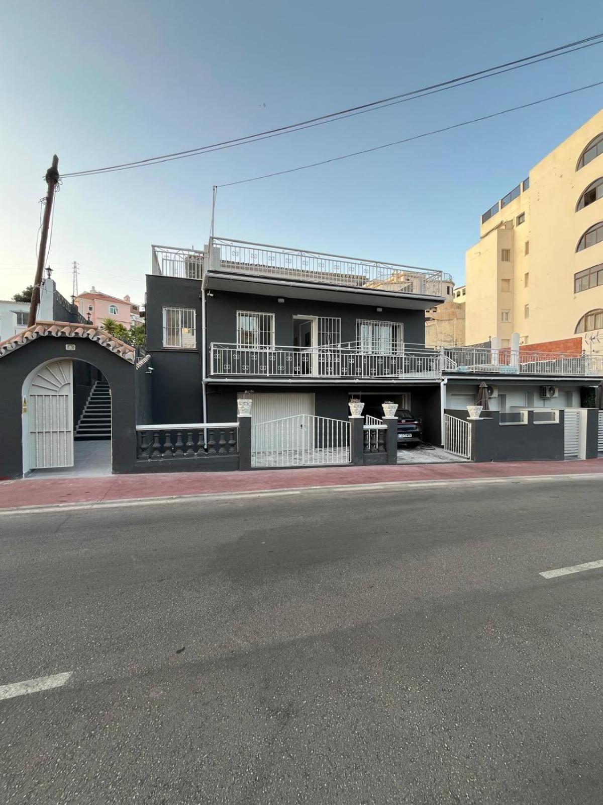 Villa Amir فوينخيرولا المظهر الخارجي الصورة