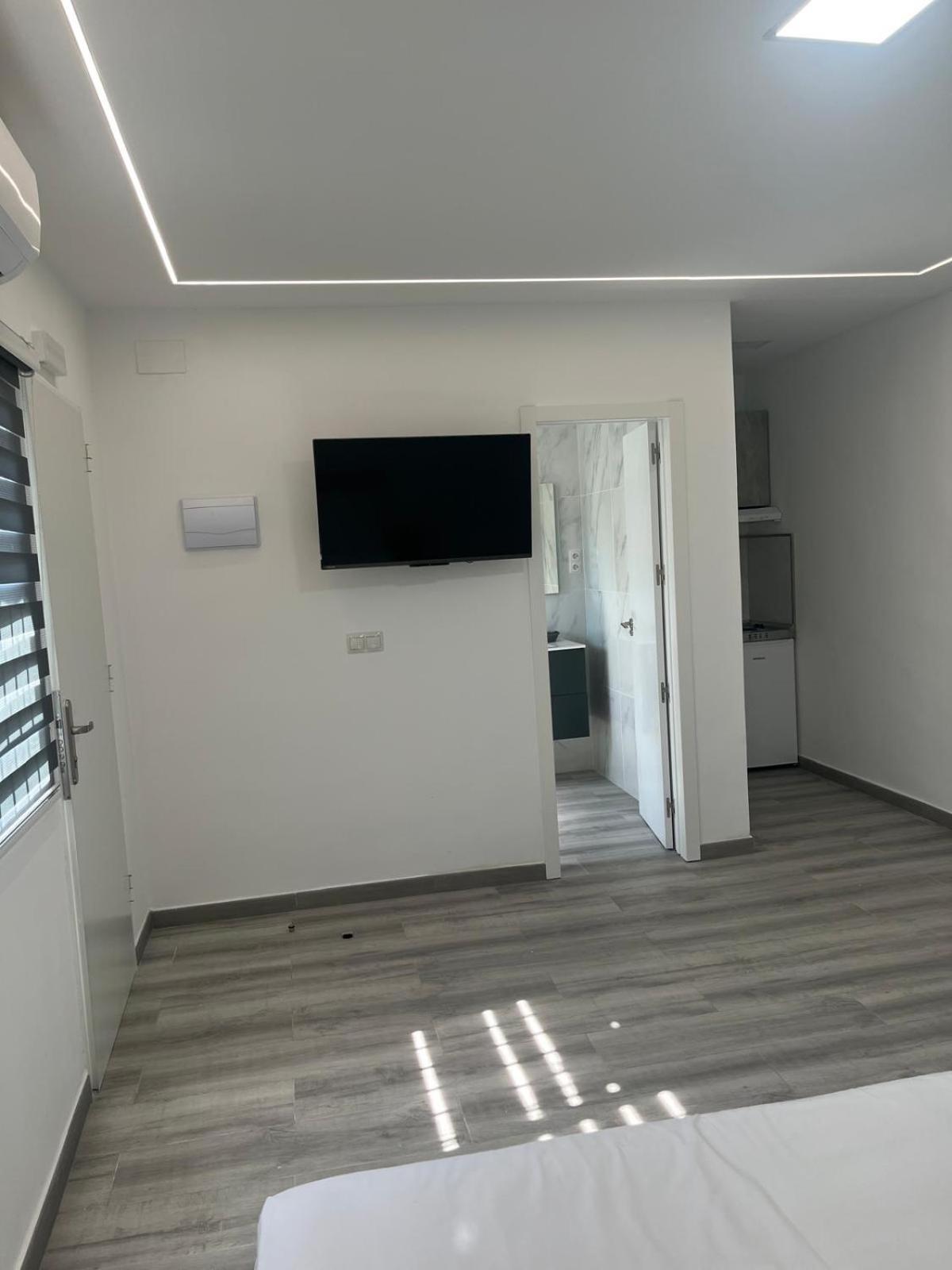 Villa Amir فوينخيرولا المظهر الخارجي الصورة